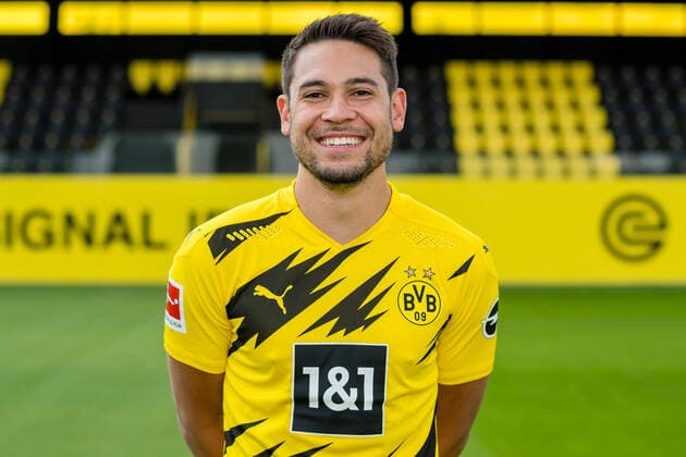 Borussia Dortmund 2020 Raphael Guerreiro Borussia Dortmund 1 BL, portrait date 2020 2021 photo Alexandre Simoes BVB via TEAM2sportphoto Dortmund Nordrhein Westfalen Germany Poolfoto TEAM2sportphoto ,EDITORIAL USE ONLY