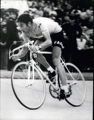 Jul. 21, 1969 - Merckx wins the tour De France: Eddy Merckx of Belgium was the final 23-mile time trial into Paris yesterday for a crushing overall victory in the 56th. Tour De France. Photo shows 24-year Eddy Merckx is the final dash at Vincennes yesterday.  - ZUMAk09 Jul. 21, 1969 - Merckx wins the tour De France: Eddy Merckx of Belgium was the final 23-mile time trial into Paris yest imago images 16758574