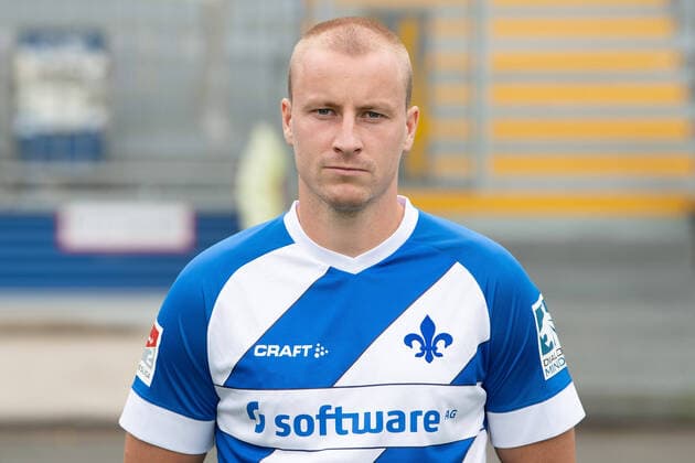 27 08 2020, xfux, Football 2 Bundesliga, SV Darmstadt 98, 2 BL, portrait appointment 2020 2021, photo appointment, emonline, emspor, deloka, v l Fabian Holland SV Darmstadt 98 2 BL portrait appointment 2020 2021 Darmstadt