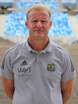 28 08 2020, xklex, Football 3 League, 1 FC Saarbruecken Photo session 2020 21 PortraÌˆttermin 2020 2021, emspor, v l Co-Coach Bernd Heemsoth 1 FC Saarbruecken Saarbruecken