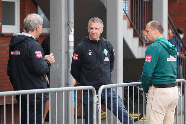 29 08 2020, Heinz Dettmer Stadium, Lohne, test match, Werder Bremen vs FC Groningen, in the picture Marco Bode Chairman of the Supervisory Board, Bremen together with Frank Baumann Managing Director Sport, Bremen and Klaus Filbry Chairman Managing Director, Bremen SV Werder Bremen vs FC Groningen