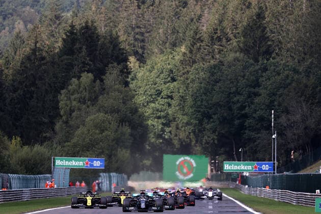 FORMULA 1 ROLEX BELGIAN GRAND PRIX 2020 30 08 2020, Circuit de Spa Francorchamps, Spa Franchorchamps, FORMULA 1 ROLEX BELGIAN GRAND PRIX 2020 , in the picture race start Lewis Hamilton GB 44 , Mercedes AMG Petronas F1 Team, Valtteri Bottas FIN 77 , Mercedes AMG Petronas F1 Team, Max Verstappen NEL 33 , Aston Martin Red Bull Racing, Daniel Ricciardo AUS 3 , Renault DP World F1 Team, Esteban Ocon FRA 31 , Renault DP World F1 Team nordphotoxBratic nph00250