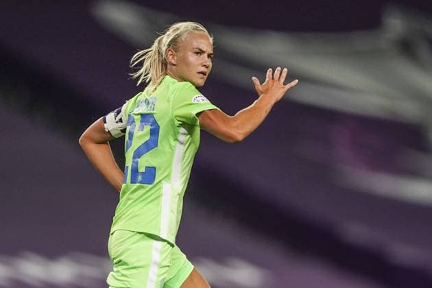 SAN SEBASTIAN, SPAIN, AUG 30: Pernille Harder of VfL Wolfsburg in action during the UEFA Women?s Champions League football match (Final) between VfL Wolfsburg and Olympique Lyonnais. Daniela Porcelli SPP VfL Wolfsburg v Olympique Lyonnais 