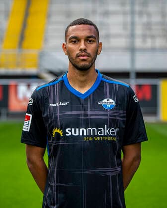 Jesse Tugbenyo SC Paderborn 07 2 BL, portrait date 2020 2021 Copyright: xKirchner-Mediax