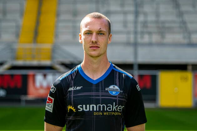 Sebastian Schonlau SC Paderborn 07 2 BL, portrait date 2020 2021 Copyright: xKirchner-Mediax