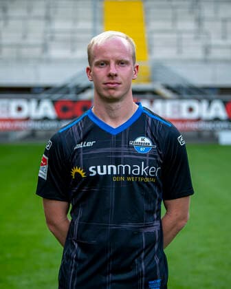 Dennis Jastrzembski SC Paderborn 07 2 BL, portrait date 2020 2021 Copyright: xKirchner-Mediax