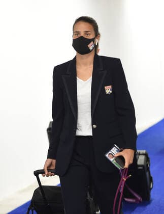 FOOTBALL VfL Wolfsburg Womens vs Olympique Lyonnais UEFA Ligue of Champions Final 30 08 2020 SAN SEBASTIAN, SPAIN AUGUST 30 Dzsenifer Marozsan of Olympique Lyon arrives at the stadium prior to the UEFA Women s Champions League Final between VfL Wolfsburg Women s and Olympique Lyonnais at Estadio Anoeta on August 30, 2020 in San Sebastian, San Sebastian Espagne Poolfoto Panoramic POOL UEFA ,EDITORIAL USE ONLY