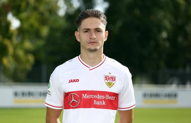 27 08 20 U19 VfB Stuttgart photo shoot season 2020 2011 Germany, Stuttgart, 27 08 2020, football, A Juniors Bundesliga South Southwest, season 2020 2021, U19 VfB Stuttgart photo shoot Elion Mahmuti