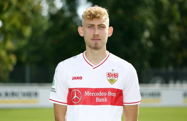 27 08 20 U19 VfB Stuttgart Photo shoot Season 2020 2011 Germany, Stuttgart, 27 08 2020, Football, A Juniors Bundesliga South Southwest, Season 2020 2021, U19 VfB Stuttgart Photo shoot Robin Littig
