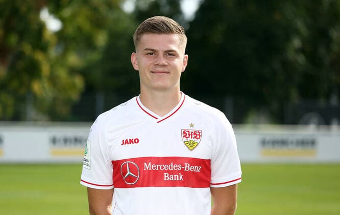 27 08 20 U19 VfB Stuttgart Photo shoot Season 2020 2011 Germany, Stuttgart, 27 08 2020, Football, A Juniors Bundesliga South Southwest, Season 2020 2021, U19 VfB Stuttgart Photo shoot Frederik Schumann