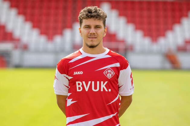 Umut Uenlue, FC Würzburger Kickers, 2 Bundesliga, portrait date 2020 2021, Copyright: HMBxMedia xHeikoxBecker