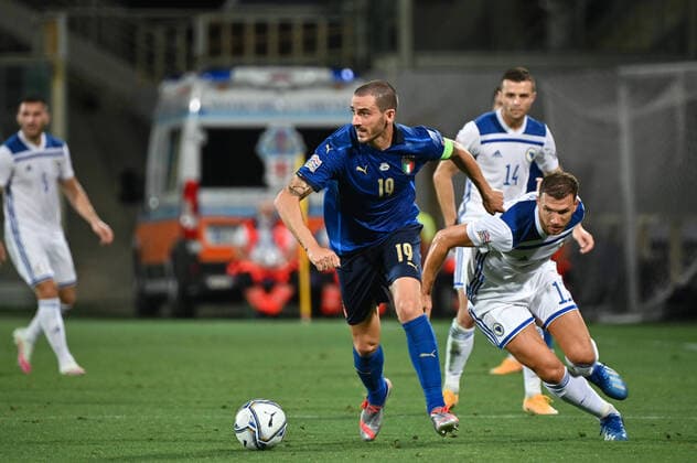 Fußball, Nations League, Italien - Bosnien-Herzegowina Photo Massimo Paolone LaPresse September 4, 2020 Florence, Italy soccer Italia vs Bosnia and Erzegovina - Nations League - "Artemio Franchi" stadium In the pic: Leonardo Bonucci (Italia) competes for the ball with Edin Dzeko (Bosina Erzegovina)  Copyright: xMassimoxPaolone LaPressex