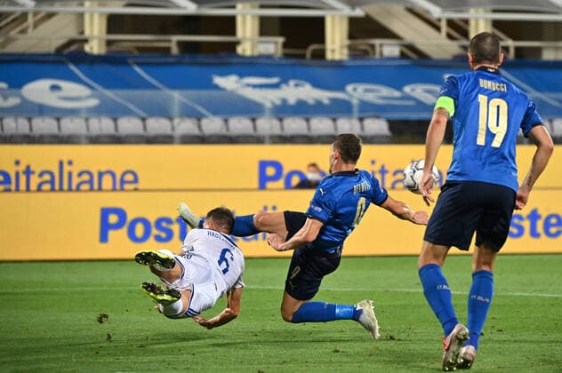 Photo Massimo Paolone LaPresse September 4, 2020 Florence, Italy soccer Italia vs Bosnia and Erzegovina - Nations League - "Artemio Franchi" stadium In the pic: Amir Hadziahmetovic (Bosina Erzegovina) competes for the ball with Andrea Belotti (Italia)  Copyright: xMassimoxPaolone LaPressex