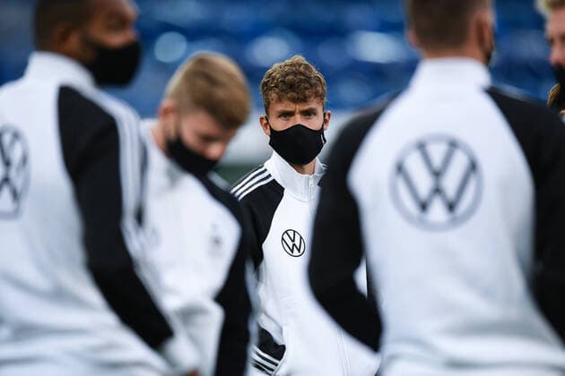 Switzerland Germany, 06 09 2020 Luca Waldschmidt Germany before the game on the grass Sport Football UEFA Nations League 2 Matchday Switzerland Germany, 06 09 2020 Photo Markus Gilliar GES POOL Basel Basel Switzerland Poolfoto Markus Gilliar GES POOL ,EDITORIAL USE ONLY