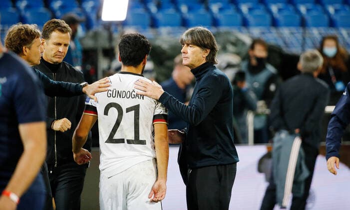 Photo Manuel Geisser 06 9 2020 Basel St Jakob Park Basel Football Season 2020 2021 Men Nations League 2 Matchday Switzerland Germany Ilkay Gündogan Coach Joachim Löw Germany after the game