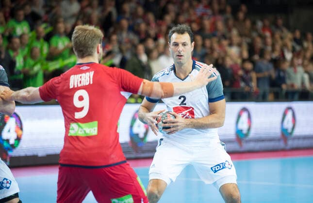 France?s Jerome Fernandez (2) seen in action in the men?s handball match between Norway and France at the Golden League tournament in Oslo (Gonzales Photo Jan-Erik Eriksen). Oslo, November 08th, 2015. Norway v France, Golden League 2015, men s handball 