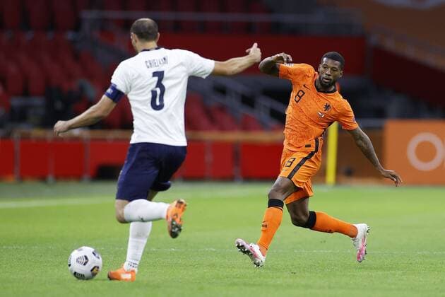 AMSTERDAM, 07-09-2020, JohanCruyff Stadium, season 2020 2021 . Nations Leaque game between Netherlands and Italy. Italian player Giorgio Chiellini and Netherlands player Georginio Wijnaldum Netherlands - Italy  x9132716x Copyright: