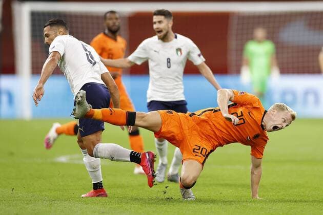 AMSTERDAM, 07-09-2020, JohanCruyff Stadium, season 2020 2021 . Nations Leaque game between Netherlands and Italy. Italian player Danilo D Ambrosio and Netherlands player Donny van de Beek Netherlands - Italy  x9132766x Copyright: