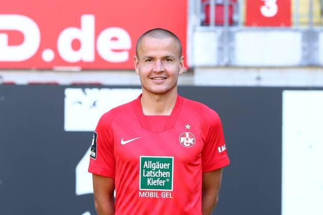 Adam Hlousek 1 FC Kaiserslautern 3 Liga, portrait date 2020 2021 1 FC Kaiserslautern 3 Liga, portrait date 2020 2021 Kaiserslautern Copyright: xWeissx Eibner-Pressefotox EP_rws
