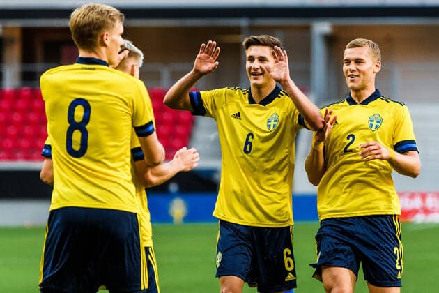 200908 Svante Ingelsson, Leo Bengtsson and Felix Beijmo of Sweden celebrate with Pontus Almqvist after the 1 0 goal during the UEFA European Under 21 Qualifier football match between Sweden and Italy on September 8, 2020 in Kalmar Photo Petter Arvidson BILDBYRAN kod PA PA0058 fotball football fotboll soccer european under 21 qualifier em kval u21 sverige sweden italien italy uefa euro under 21 qualifier jubel,  Copyright: PETTERxARVIDSON BB200908PA025