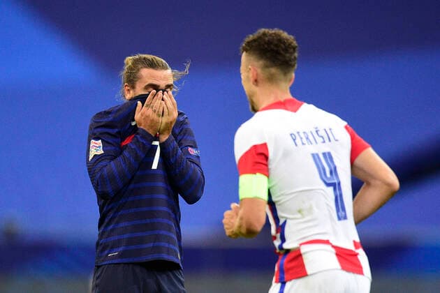 deception de GRIEZMANN ANTOINE (France) apres son coup franc FOOTBALL : France vs Croatie - ligue des Nations - 08 09 2020 JBAutissier Panoramic 