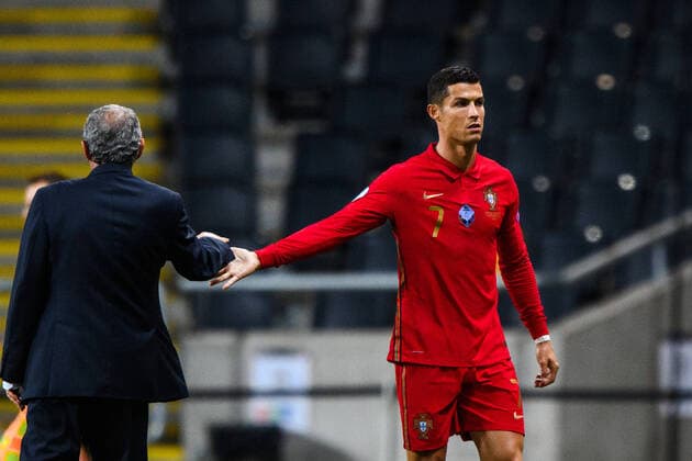 200908 head coach Fernando Santos and Cristiano Ronaldo of Portugal during the Nations League football match between Sweden and Portugal on September 8, 2020 in Stockholm Photo Joel Marklund BILDBYRAN kod JM JM0020 bbeng fotboll football soccer fotball nations league landskamp sverige sweden sverige a portugal,  Copyright: JOELxMARKLUND BB200908JM081