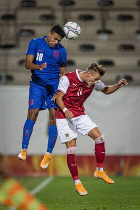 SOCCER - UEFA U21, U 21 EURO Quali, AUT vs ENG RIED,AUSTRIA,08.SEP.20 - SOCCER - UEFA Under-21 European Championship, EM, Europameisterschaft qualification, OEFB international match, Länderspiel, Nationalmannschaft Austria vs England. Image shows James Justin (ENG) and Hannes Wolf (AUT). GEPAxpictures xManfredxBinder