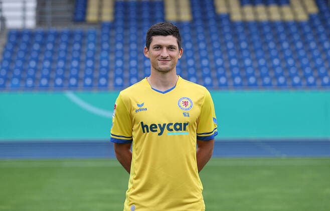 Eintracht Braunschweig 2020 2021 Jannis Nikolaou Eintracht Braunschweig 2 BL, portrait date 2020 2021, Braunschweig