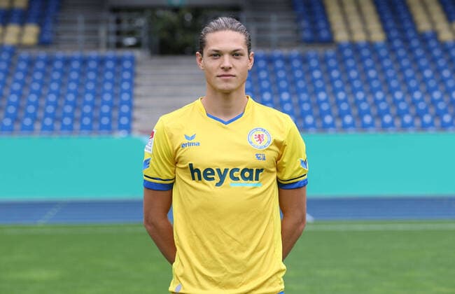 Eintracht Braunschweig 2020 2021 Leon Bürger Eintracht Braunschweig 2 BL, portrait date 2020 2021, Braunschweig