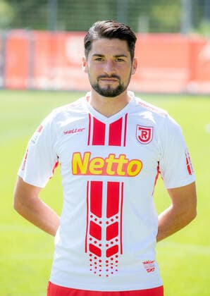 Fußball, 2. BL, SSV Jahn Regensburg Porträttermin 2020 2021 Medientag; SSV Jahn Regensburg 2020 2021 Oliver Hein; SSV Jahn Regensburg; 2.BL, Portraittermin 2020 2021 ACHTUNG: Veröffentlichung nur mit vollständigem Copyright: Fotostudio Büttner Jahn Regensburg! ACHTUNG: Für dieses vom Verein zur Verfügung gestellte PR-Material muss keine Lizenzgebühr entrichtet werden!