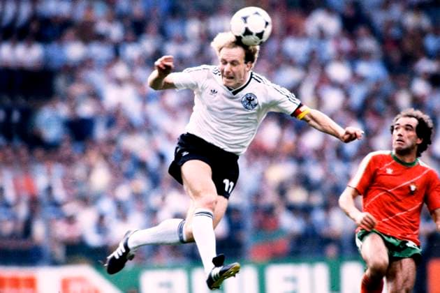 RUMMENIGGE Karl Heinz Kapitaen Team Germany UEFA European Football Championship 1984 in France Preliminary rounds match Germany Portugal 0 0 on 14 06 1984 in Strasbourg