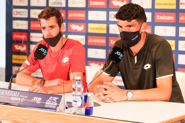 TENNIS - ATP, Tennis Herren Generali Open 2020 KITZBUEHEL,AUSTRIA,13.SEP.20 - TENNIS - ATP World Tour, Generali Open , final. Image shows Austin Krajicek (USA) and Franko Skugor (CRO) during an interview. GEPAxpictures xPatrickxSteiner