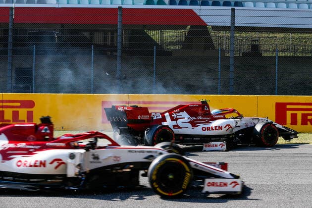 99 GIOVINAZZI Antonio (ita), Alfa Romeo Racing C39, crash, accident, during the Formula 1 Pirelli Gran Premio Della Toscana Ferrari 1000, 2020 Tuscan Grand Prix, from September 11 to 13, 2020 on the Autodromo Internazionale del Mugello, in Scarperia e San Piero, near Florence, Italy - FORMULE 1 : Grand prix de Toscane - Course - Mugello - Scarperia e San Piero - 13 09 2020 DPPI PANORAMIC 99_00120019_AV_7970