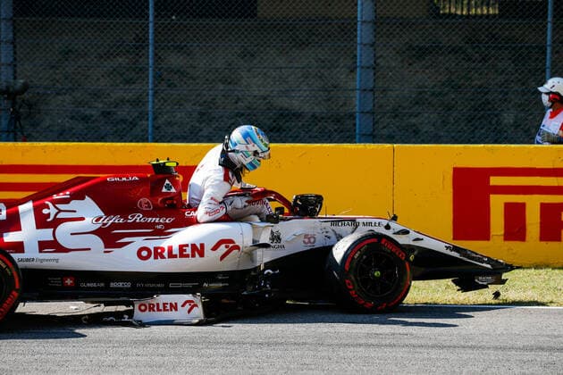 99 GIOVINAZZI Antonio (ita), Alfa Romeo Racing C39, crash, accident, during the Formula 1 Pirelli Gran Premio Della Toscana Ferrari 1000, 2020 Tuscan Grand Prix, from September 11 to 13, 2020 on the Autodromo Internazionale del Mugello, in Scarperia e San Piero, near Florence, Italy FORMULE 1 : Grand prix de Toscane - Course - Mugello - Scarperia e San Piero - 13 09 2020 DPPI PANORAMIC 99_00120019_AV_7994JPG