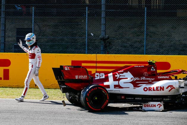 99 GIOVINAZZI Antonio (ita), Alfa Romeo Racing C39, crash, accident, during the Formula 1 Pirelli Gran Premio Della Toscana Ferrari 1000, 2020 Tuscan Grand Prix, from September 11 to 13, 2020 on the Autodromo Internazionale del Mugello, in Scarperia e San Piero, near Florence, Italy FORMULE 1 : Grand prix de Toscane - Course - Mugello - Scarperia e San Piero - 13 09 2020 DPPI PANORAMIC 99_00120019_AV_8017JPG