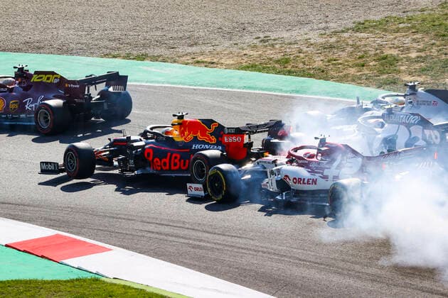 Crash: RAIKKONEN Kimi (fin), Alfa Romeo Racing ORLEN C39, GASLY Pierre (fra), Scuderia AlphaTauri Honda AT01, GROSJEAN Romain (fra), Haas F1 Team VF-20 Ferrari, VERSTAPPEN Max (ned), Aston Martin Red Bull Racing Honda RB16, action during the Formula 1 Pirelli Gran Premio Della Toscana Ferrari 1000, 2020 Tuscan Grand Prix, from September 11 to 13, 2020 on the Autodromo Internazionale del Mugello, in Scarperia e San Piero, near Florence, Italy - FORMULE 1 : Grand prix de Toscane - Course - Mugello - Scarperia e San Piero - 13 09 2020 DPPI PANORAMIC 00120019_AC9I9657