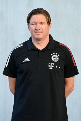 Jan Philipp Müller Team doctor FC Bayern Munich II 3 League, portrait date 2020 2021 xslx