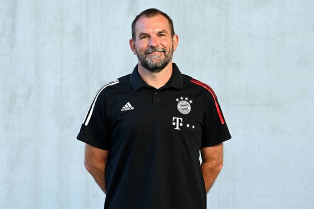 Dirk Teschke Co Coach FC Bayern Munich II 3 League, portrait date 2020 2021 xslx