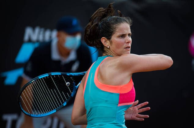 Sport Themen der Woche KW38 Sport Bilder des Tages September 14, 2020, Rome, ITALY: Julia Goerges of Germany in action during the first round at the 2020 Internazionali BNL d Italia WTA, Tennis Damen Premier 5 tennis tournament against Danka Kovinic of Montenegro Rome ITALY - ZUMAa181 20200914_zaa_a181_076 Copyright: xRobxPrangex
