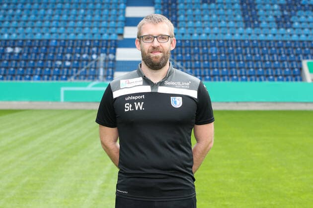 Team doctor Dr Stefan Wiegand 1 FC Magdeburg 3 League Season 2020 2021 3 League Portrait appointment 2020 2021 official photo appointment 1 FC Magdeburg in the MDCC Arena in Magdeburg portrait, portrait,Germany, football, man, men,GER,10 09 2020 Pressebuero Schroedter