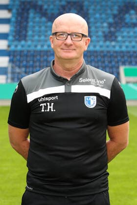 Coach Thomas Hoßmang Hossmang 1 FC Magdeburg 3 Liga Season 2020 2021 3 Liga Portrait date 2020 2021 official photo session 1 FC Magdeburg in the MDCC Arena in Magdeburg Portrait, Portrait,Germany, Football, Man, Men,GER,10 09 2020 Pressebuero Schroedter