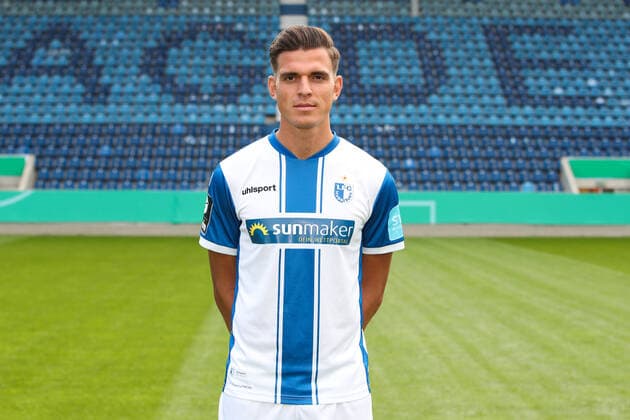Tobias Müller Mueller 1 FC Magdeburg,5 3 League Season 2020 2021 3 League Portrait date 2020 2021 official photo session 1 FC Magdeburg in the MDCC Arena in Magdeburg Portrait, Portrait,Germany, Football, Man, Men,GER,10 09 2020 Pressebuero Schroedter
