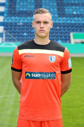 Goalkeeper Tom Schlitter 1 FC Magdeburg,12 3 Liga Season 2020 2021 3 Liga Portrait date 2020 2021 official photo session 1 FC Magdeburg in the MDCC Arena in Magdeburg Portrait, Portrait,Germany, Football, Man, Men,GER,10 09 2020 Pressebuero Schroedter