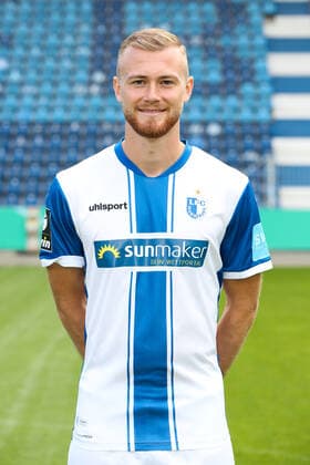 Korbinian Burger 1 FC Magdeburg,27 3 Liga season 2020 2021 3 Liga portrait date 2020 2021 official photo date 1 FC Magdeburg in the MDCC Arena in Magdeburg portrait, portrait,Germany, football, man, men,GER,10 09 2020 Pressebuero Schroedter