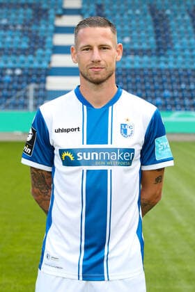 Timo Perthel 1 FC Magdeburg 3 Liga Season 2020 2021 3 Liga Portrait date 2020 2021 official photo session 1 FC Magdeburg in the MDCC Arena in Magdeburg Portrait, Portrait,Germany, Football, Man, Men,GER,10 09 2020 Pressebuero Schroedter