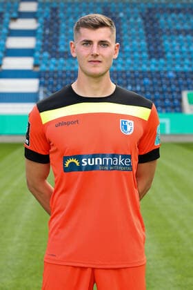 Goalkeeper Timon Weiner 1 FC Magdeburg,30 3 Liga Season 2020 2021 3 Liga Portrait date 2020 2021 official photo session 1 FC Magdeburg in the MDCC Arena in Magdeburg Portrait, Portrait,Germany, Football, Man, Men,GER,10 09 2020 Pressebuero Schroedter