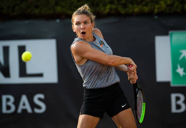 September 14, 2020, Rome, ITALY: Simona Halep of Romania during practice at the 2020 Internazionali BNL d Italia WTA, Tennis Damen Premier 5 tennis tournament Rome ITALY - ZUMAa181 20200914_zaa_a181_130 Copyright: xRobxPrangex