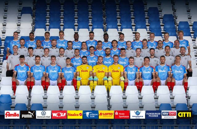 Holstein Kiel 2 BL, portrait appointment 2020 2021, team photo, football, men, 15 09 2020, back row from left Holstein Kiel 2 BL, portrait appointment 2020 2021, team photo, football, men, 15 09 2020, back row from left Philipp Sander now SC Verl , Noah Awuku, Benjamin Girth, Simon Lorenz, Makana Baku, Ahmet Arslan, David Atanga, Aleksandar Ignjovski, Jannik Dehm, Finn Porath, Jonas Sterner, Johannes van den Bergh 2 row top from left head of physiotherapy Tim Höper, physiotherapist Maurice Johnson, physiotherapist Fabian Franzen, physiotherapist Sebastian Süß, Niklas Hauptmann, Fin Bartels, Jae Sung Lee, physiotherapist Timo Syroka, team doctor Dr Martin Mrugalla, Team physician Dr Eckhart Klostermeier, coach Tim Petersen 3 row top from left coach Ole Werner, co coach Fabian Boll, co coach Patrick Kohlmann, video analyst Philipp Pelka, Marco Komenda, Tobias Fleckstein now MSV Duisburg , Stefan Thesker, Daniel Hanslik, team manager Jan Uphues, athletics coach Andrà Filipovic, athletics coach Timm Sörensen, Goalkeeping Coach Patrik Borger Front row from left Janni Serra, Michael Eberwein now Hallescher FC , Phil Neumann, Jonas Meffert, Ioannis Gelios, Dominik Reimann, Thomas Dähne, Alexander Mühling, Fabian Reese, Hauke Wahl, Lion Lauberbach Photo Patrick Nawe, Club Photographer Holstein Kiel, via HOLSTEINOFFICE POOL Kiel NLZ Projendorf Kiel Germany Poolfoto Jörg Lühn ,EDITORIAL USE ONLY