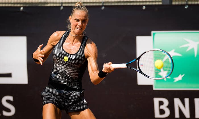 September 15, 2020, Rome, ITALY: Arantxa Rus of the Netherlands in action during the first round of the 2020 Internazionali BNL d Italia WTA, Tennis Damen Premier 5 tennis tournament against Iga Swiatek of Poland Rome ITALY - ZUMAa181 20200915_zaa_a181_075 Copyright: xRobxPrangex