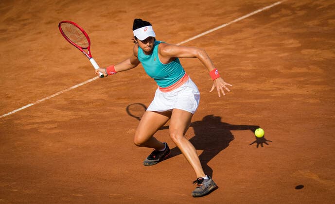 September 15, 2020, Rome, ITALY: Caroline Garcia of France in action during the first round of the 2020 Internazionali BNL d Italia WTA, Tennis Damen Premier 5 tennis tournament against Anett Kontaveit of Estonia Rome ITALY - ZUMAa181 20200915_zaa_a181_079 Copyright: xRobxPrangex